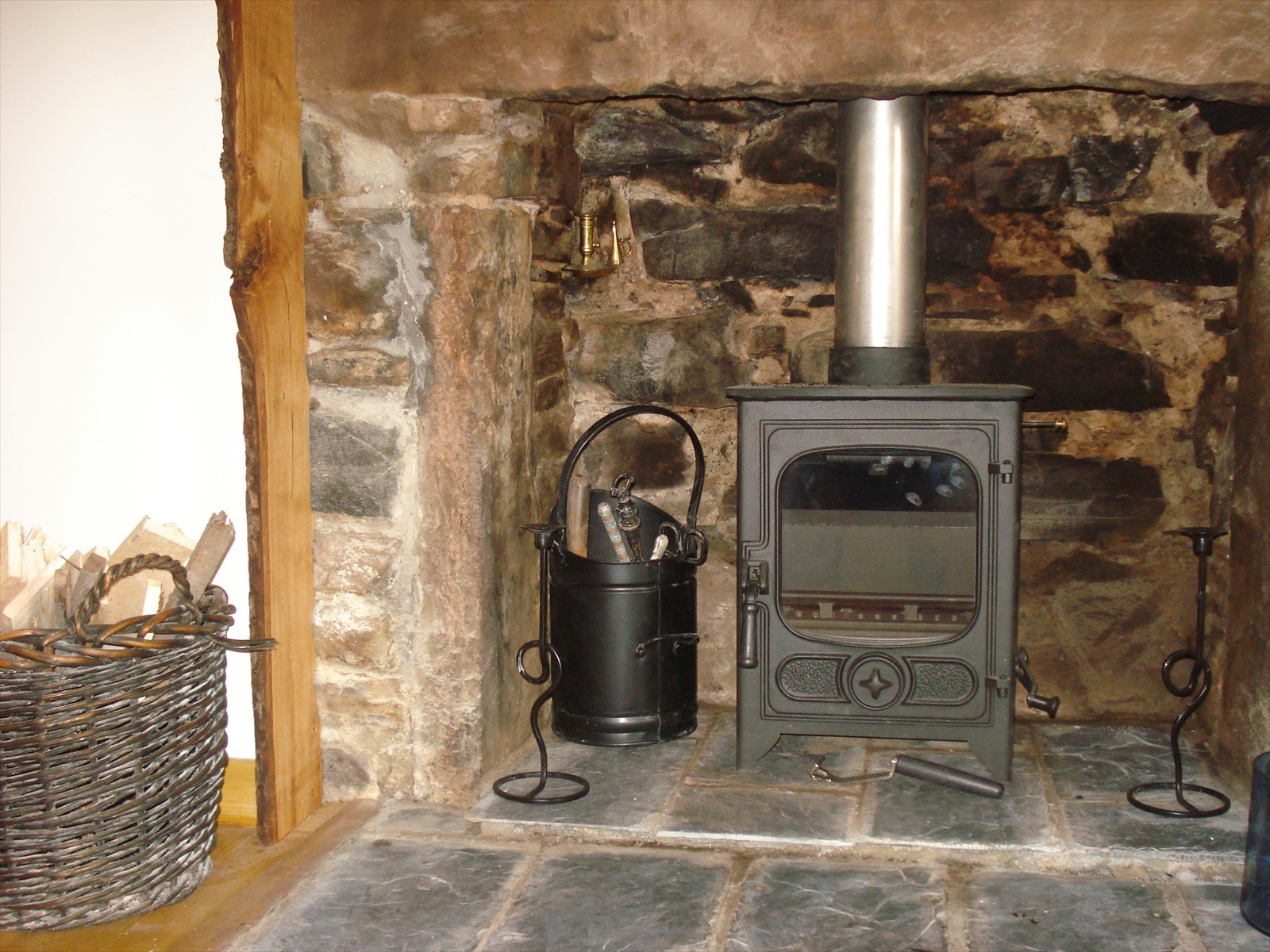 lounge fireplace